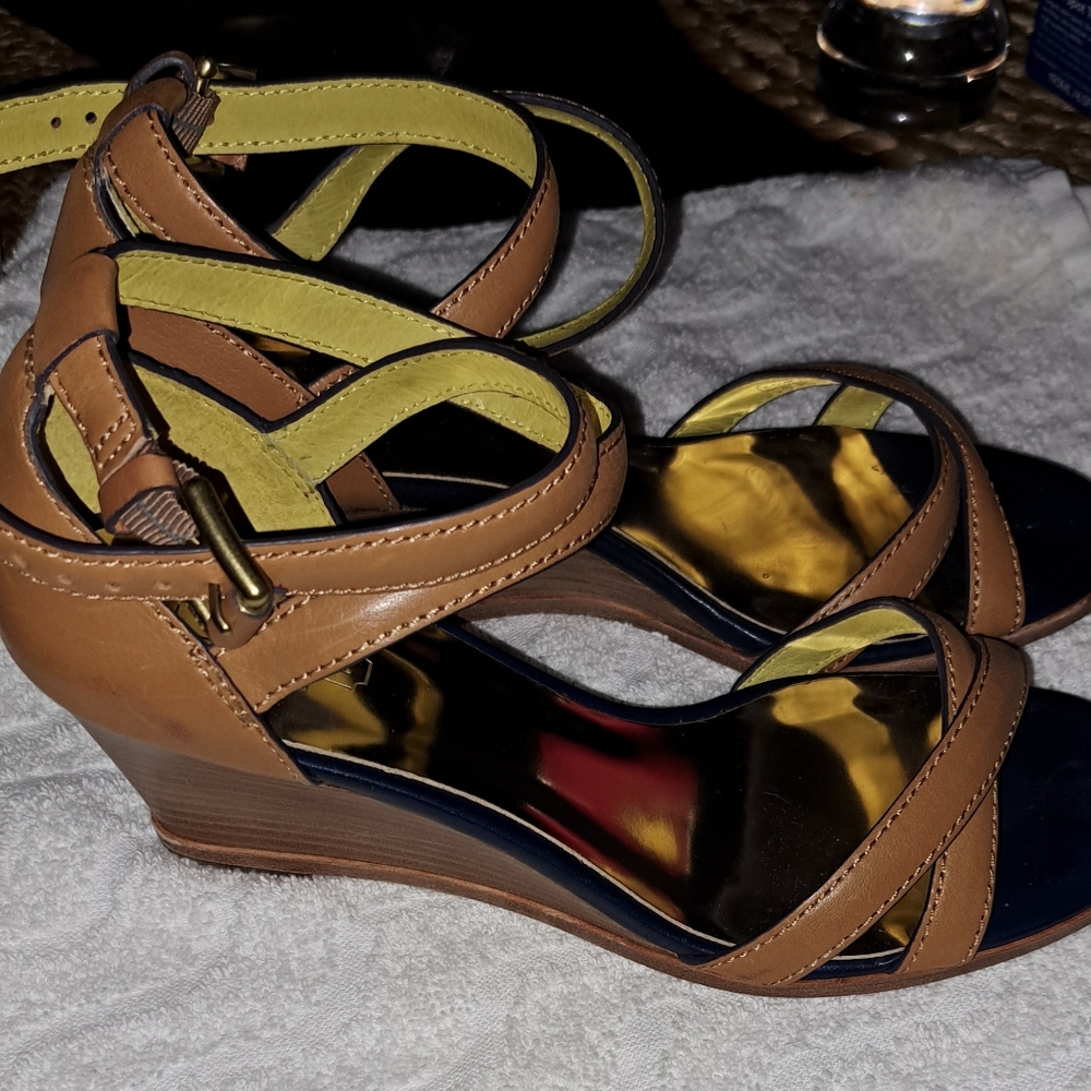 Womens wedge sandals